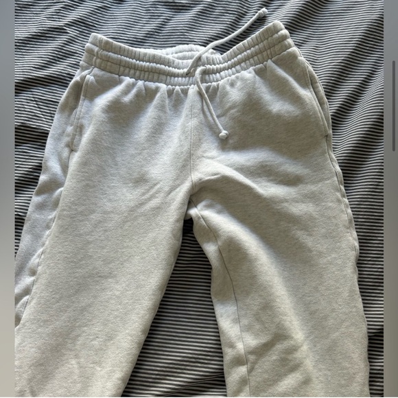 TNA Fleece Perfect Hoodie & TNA Fleece Boyfriend Sweatpants - Picture 3 of 3